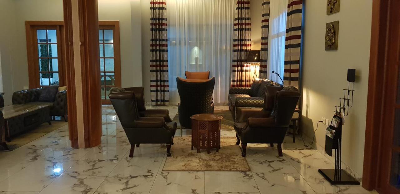 Silver Palm Hotel 아루샤 외부 사진